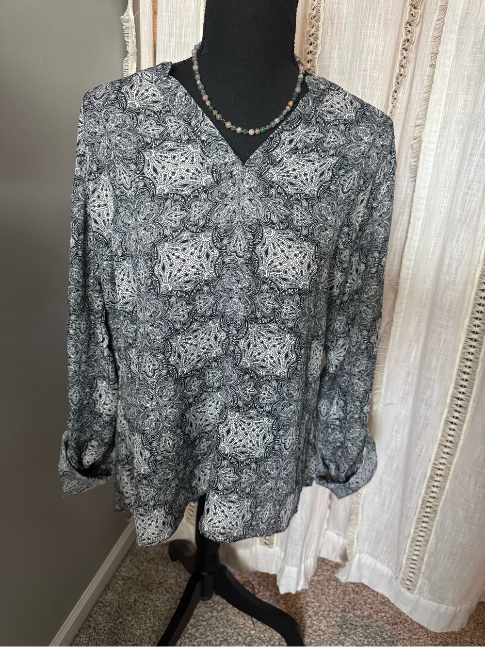 Charming Charlie Black & White Paisley Blouse